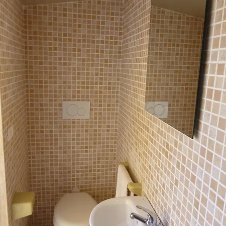 빌라 Suzannah Lendinuso