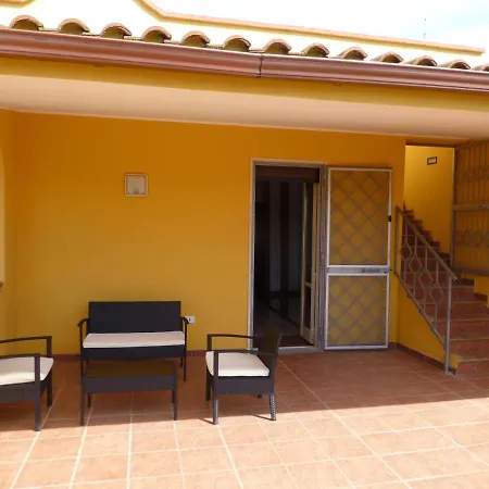 빌라 Suzannah Lendinuso