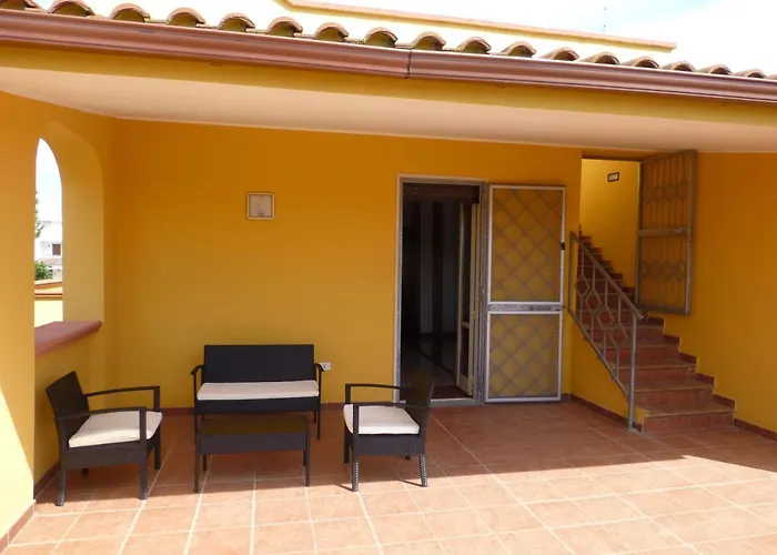 ヴィラ Suzannah Lendinuso